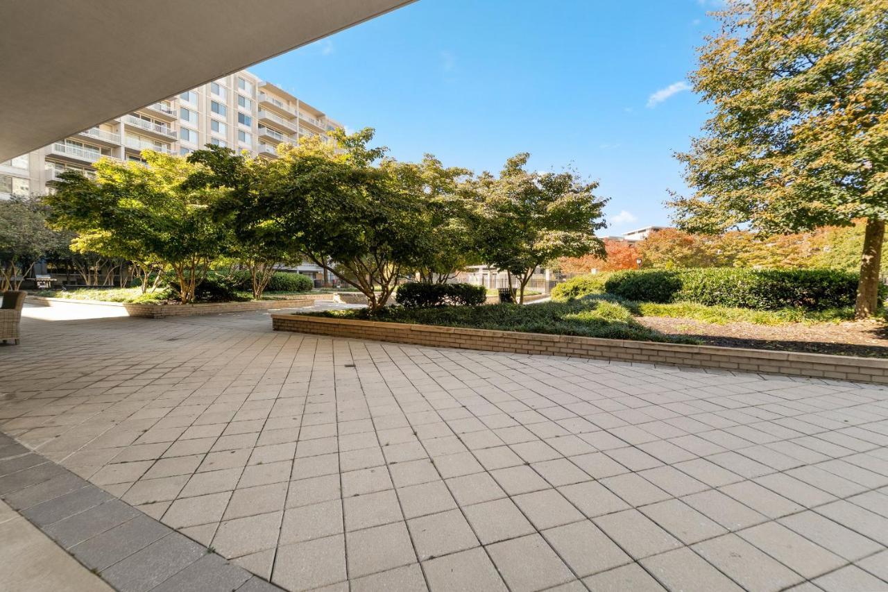 Urbandelight Crystal City Mins To Dc Free Parking アーリントン エクステリア 写真
