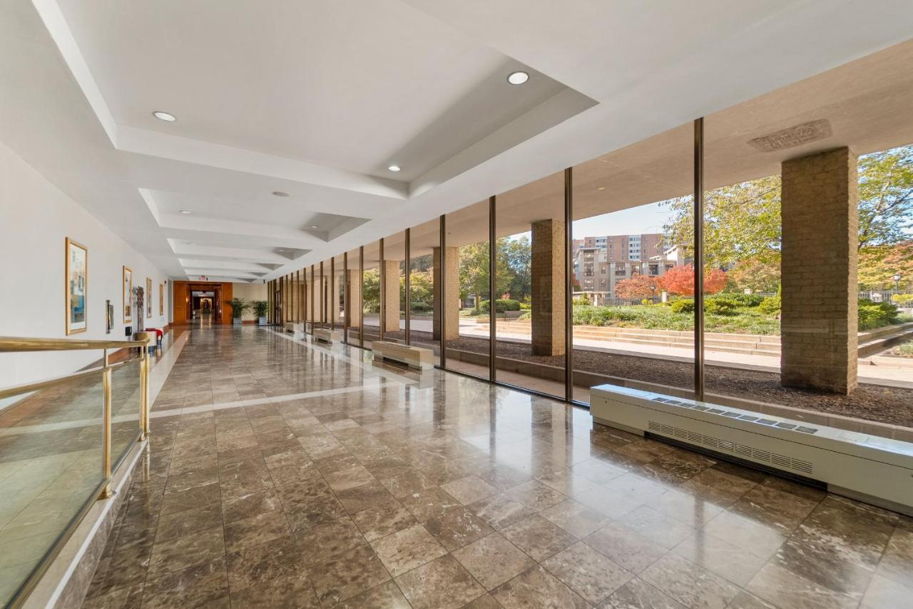 Urbandelight Crystal City Mins To Dc Free Parking アーリントン エクステリア 写真